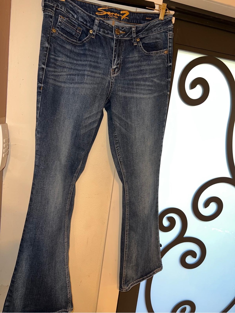 Seven7 Women's Flared Jeans in Medium Blue Wash